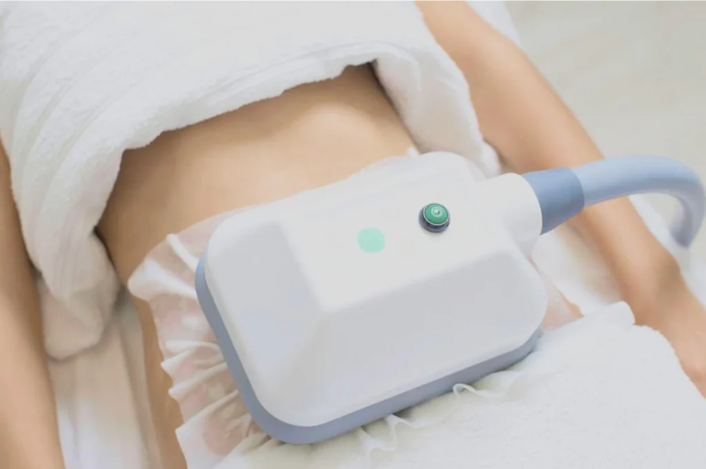 How Fat Freezing and HIFU Work Together? 3 advantages to combining Fat Freezing and HIFU Broxburn